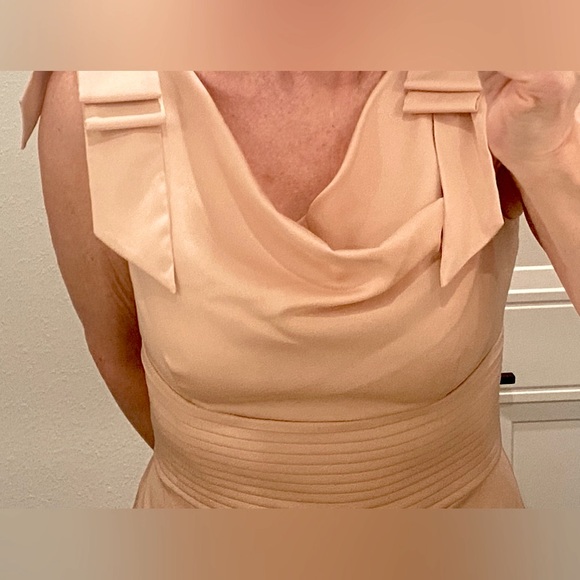 Antonio Melani peach/nude colored knee length wedding/ cocktail/ dress sz 8. - Picture 13 of 14